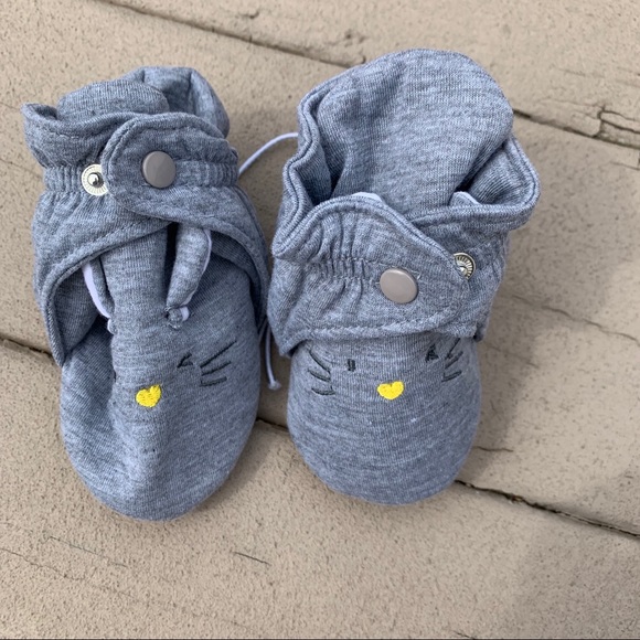 3 pairs of baby shoes - Picture 4 of 7